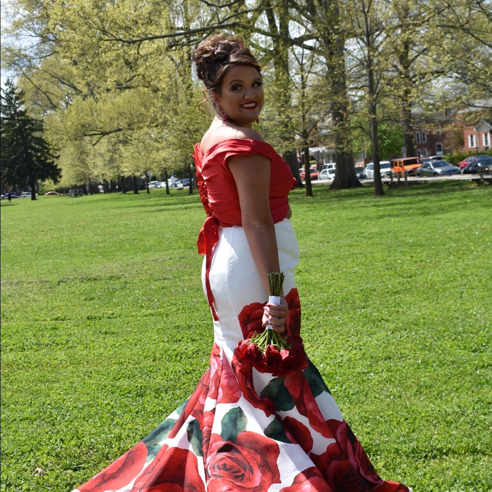 Sherri Hill Prom Dress